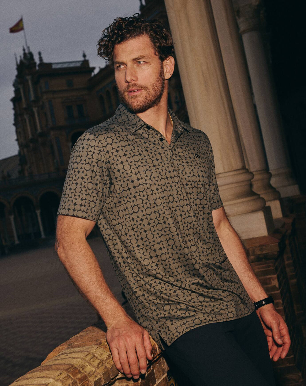 Featherweight Caves Polo - Travis Mathew