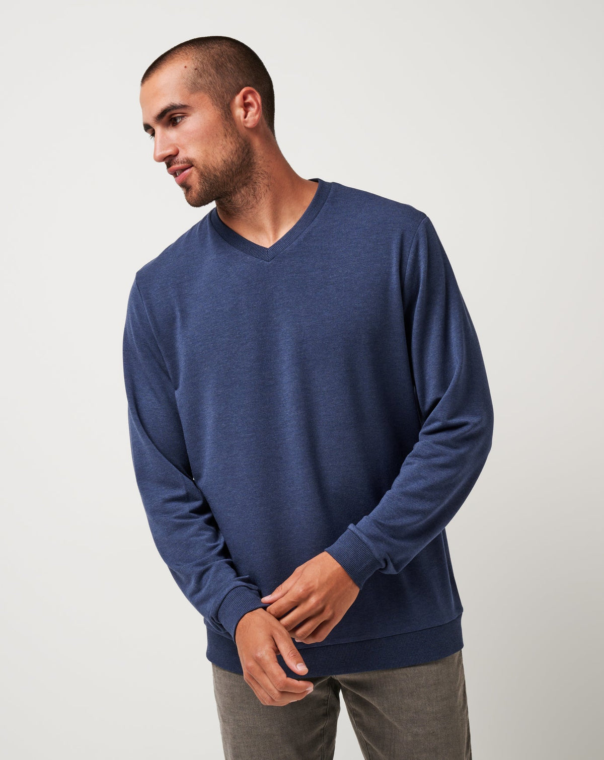 Amenities V-Neck Crew - Travis Mathew