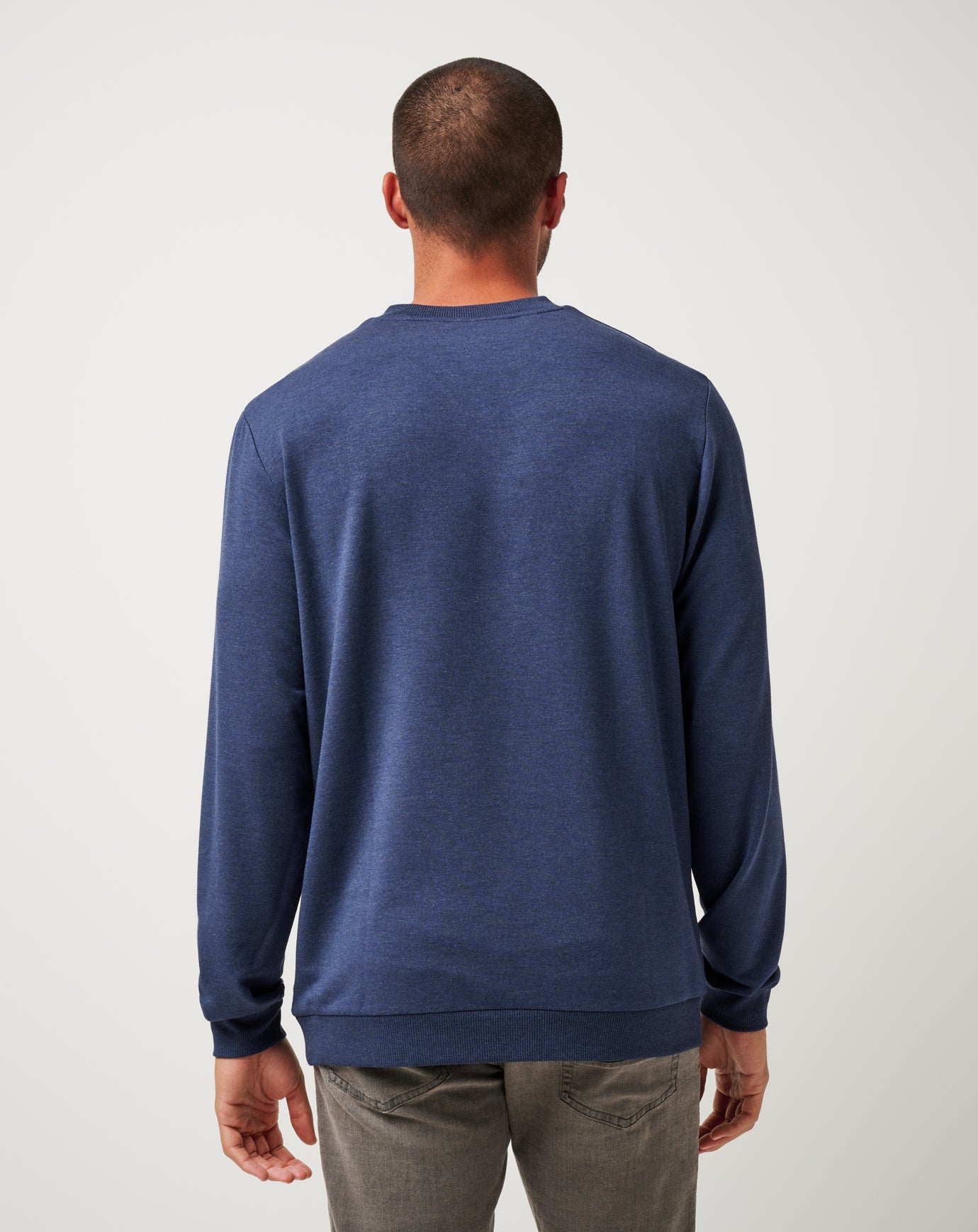 Amenities V-Neck Crew - Travis Mathew