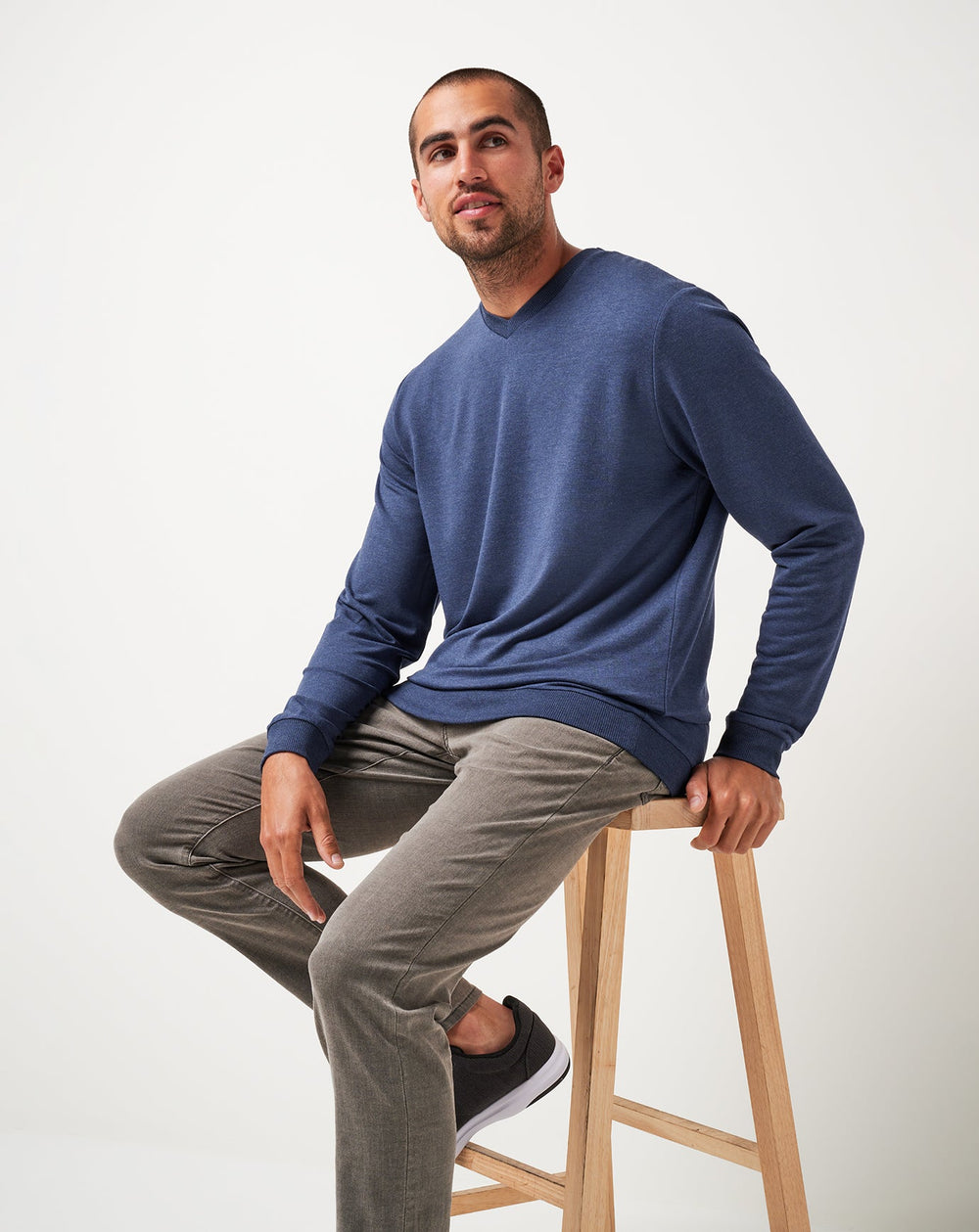 Amenities V-Neck Crew - Travis Mathew