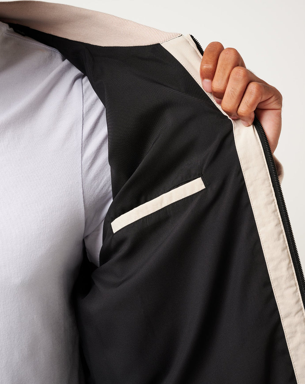 Lost Cave Jacket - Travis Mathew
