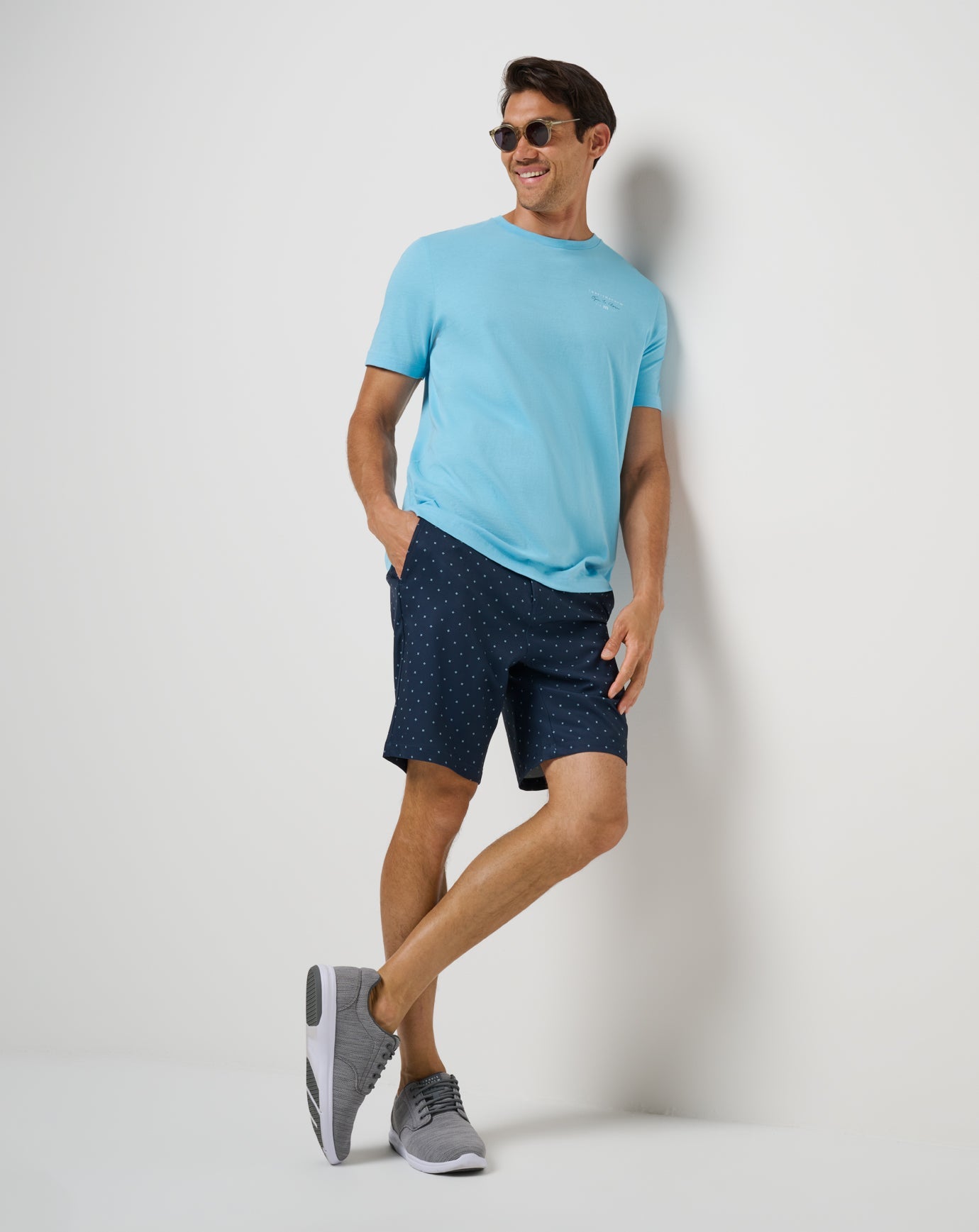 Standing Stones Short 9In - Travis Mathew