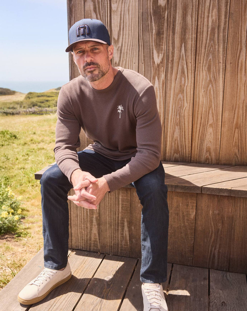 Estate Grounds Snapback Hat - Travis Mathew