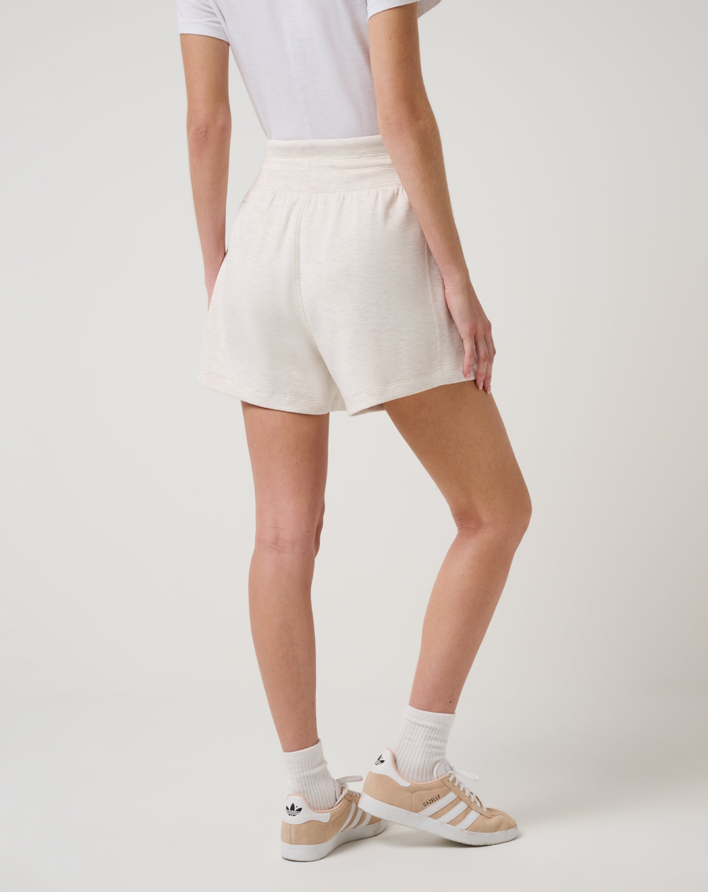 Skyloft Soft Tie Short - Travis Mathew