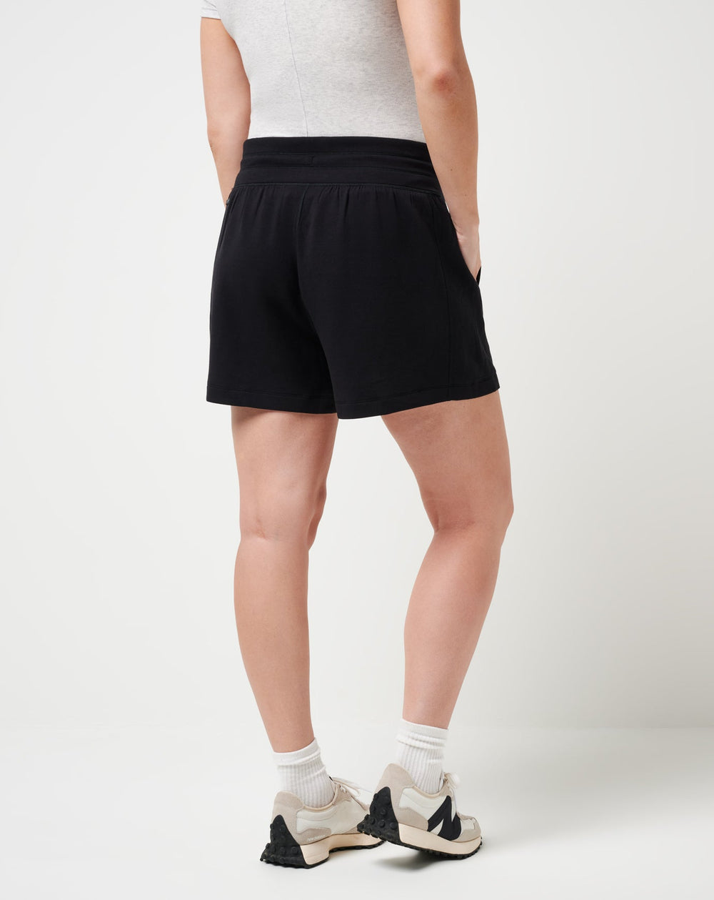 Skyloft Soft Tie Short - Travis Mathew